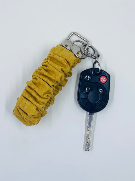 scrunchie wristlet - textured mustard yellow