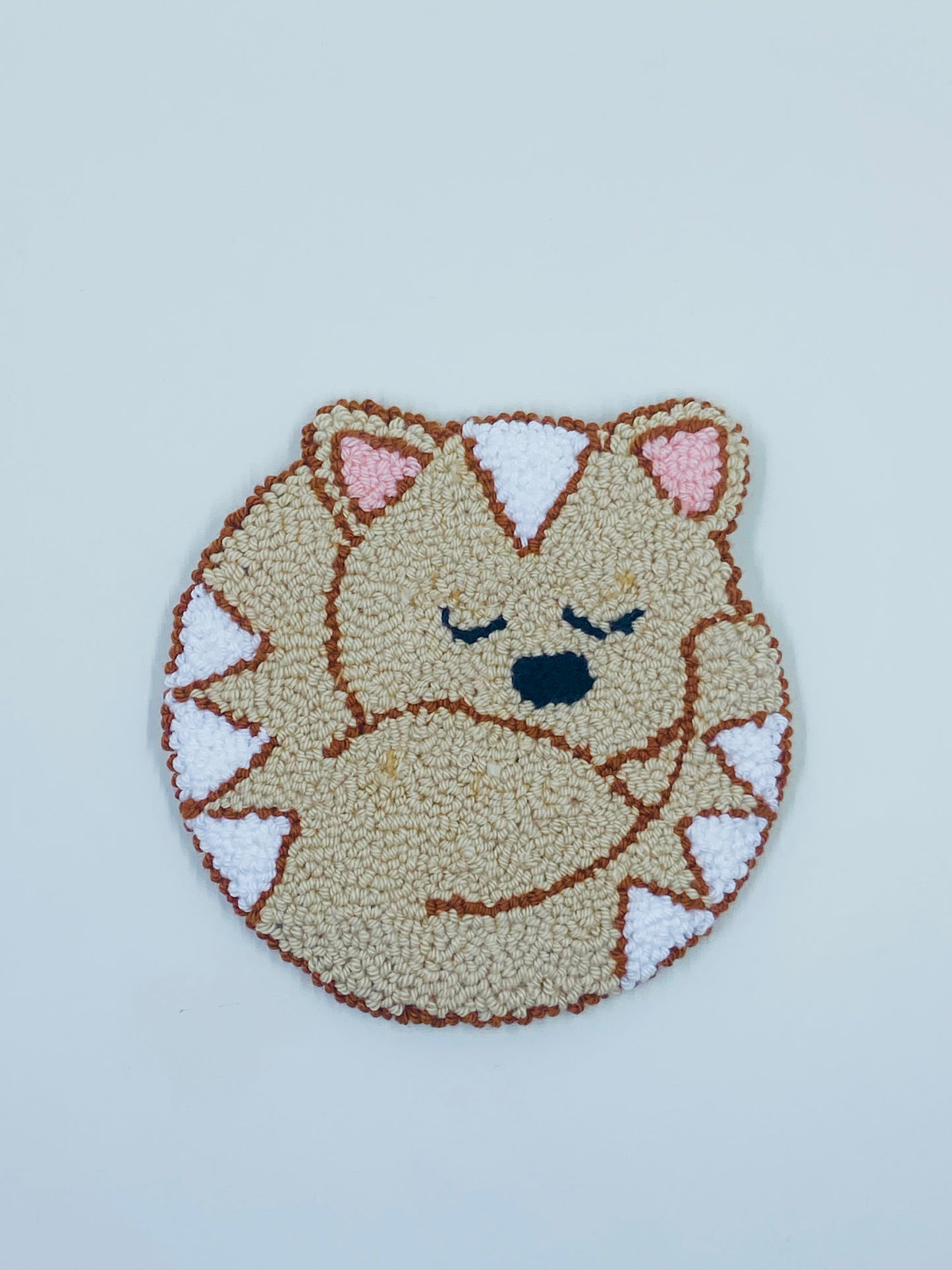 punch needle mug rug - sleepy kitty