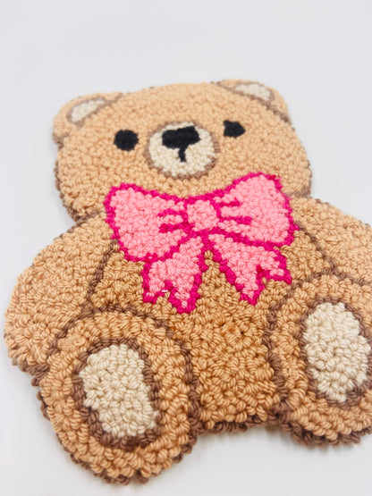 punch needle mug rug - teddy bear bow